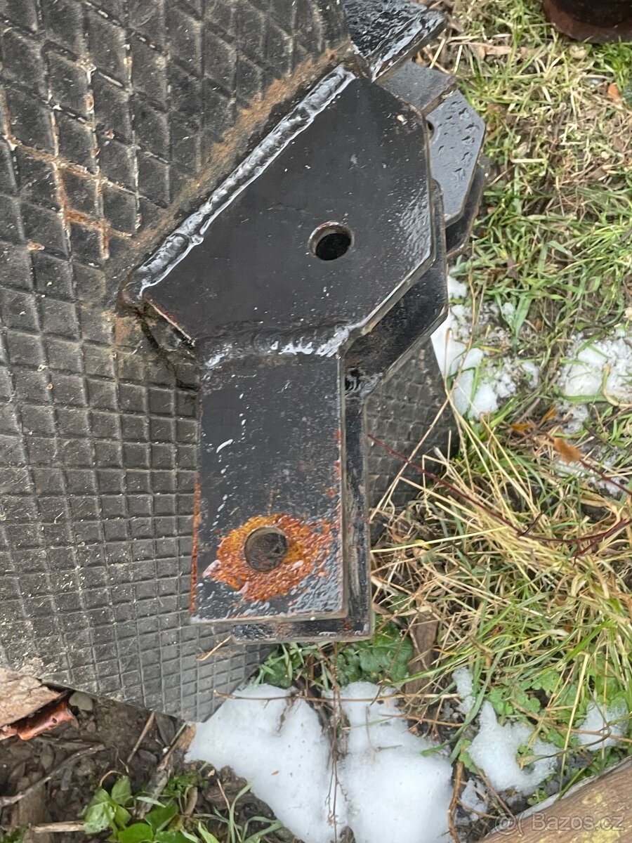 Lžíce na malotraktor mt8 150 ,32 - 3