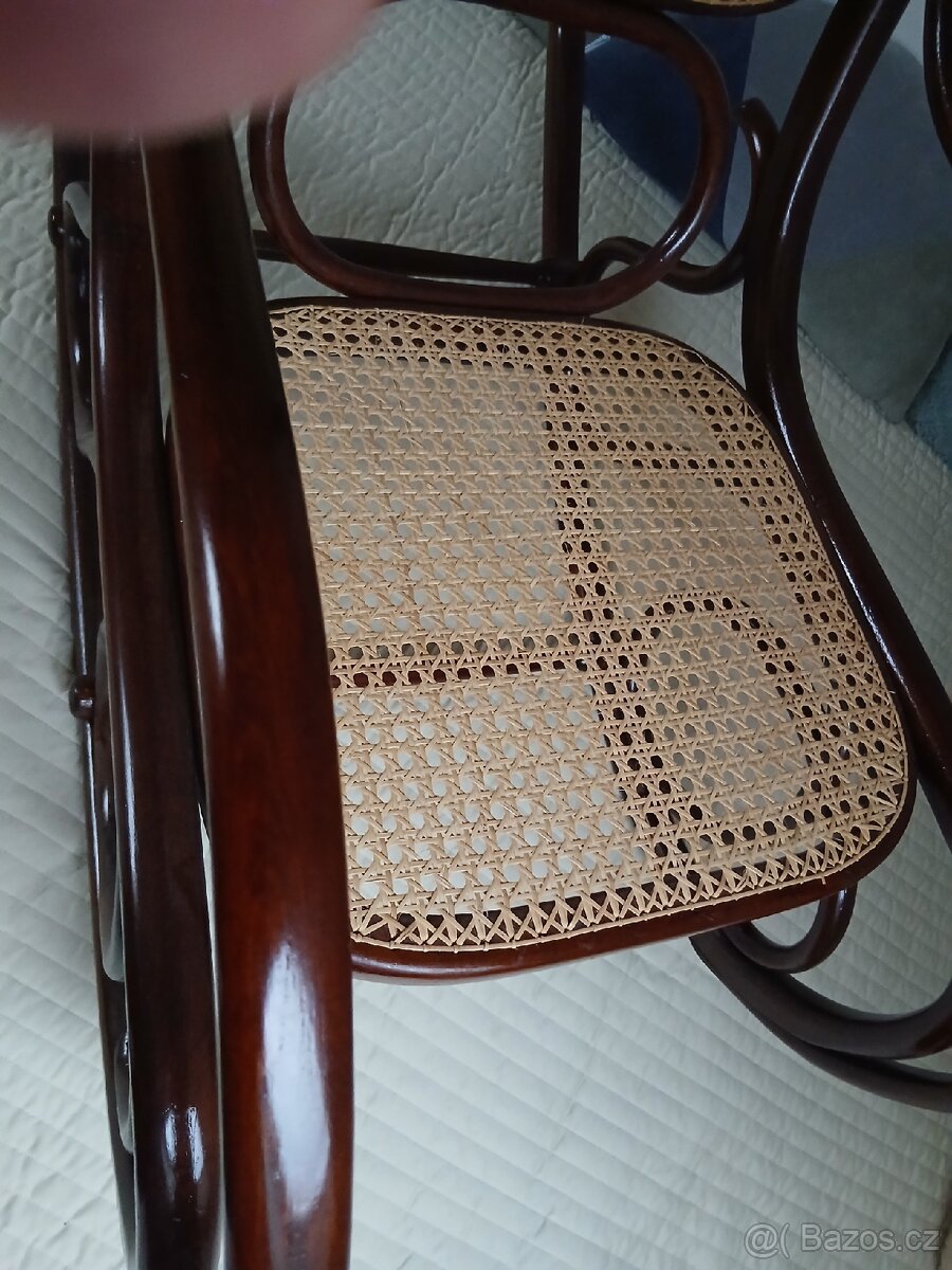 Prodám houpací křeslo Thonet - 3