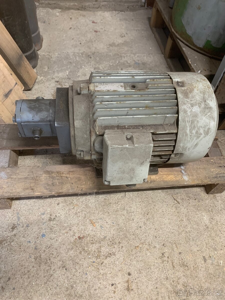 Elektromotor s čerpadlem - 3