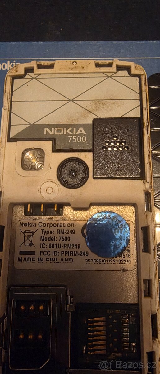 NOKIA 7500 PRISM - 3