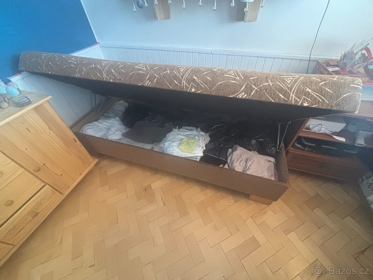 Čalouněná válenda - 3