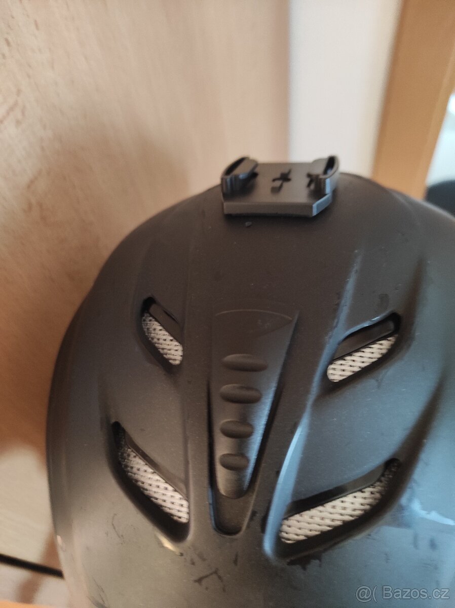 Lyžařská helma UVEX a REUSCH - 3