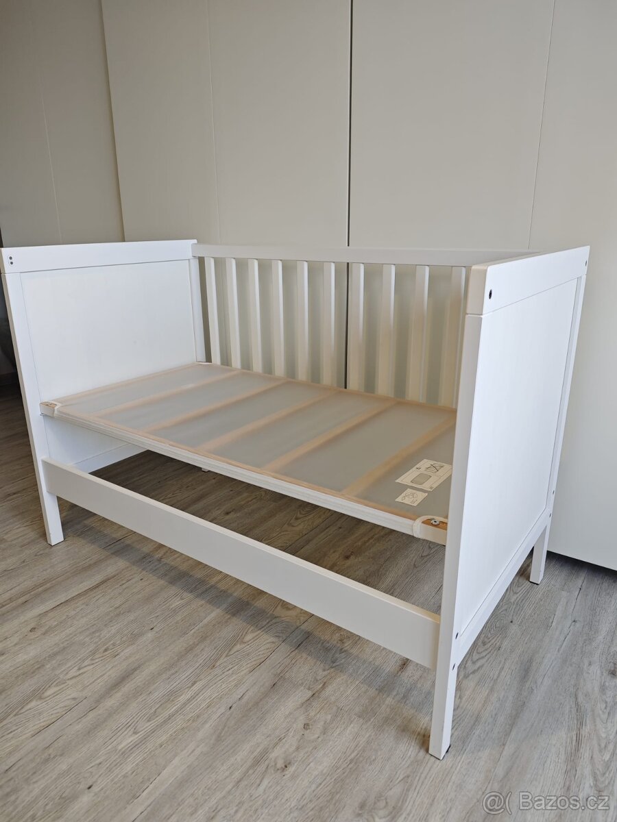 SUNDVIK Dětská postýlka, bílá, 60x120 cm - 3