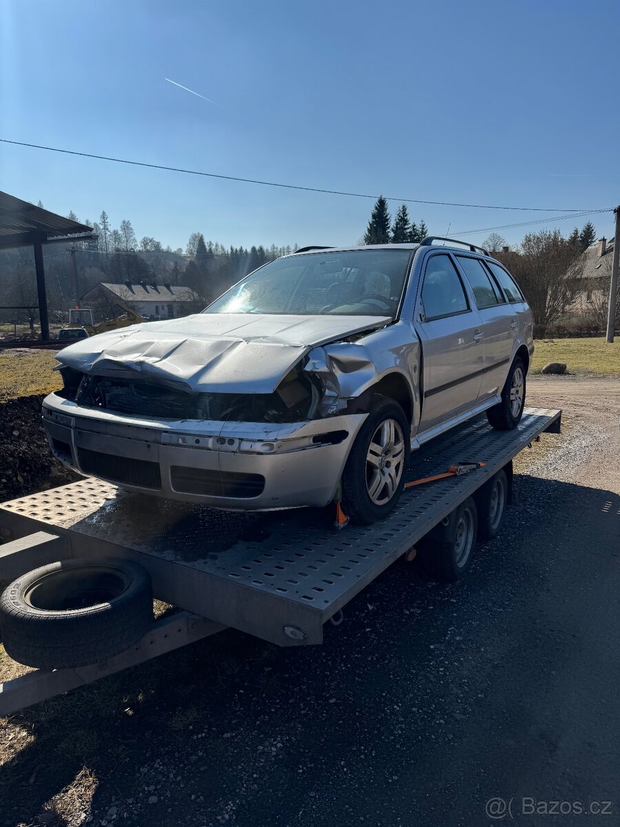 Škoda Octavia Combi 2009 Tour - 3