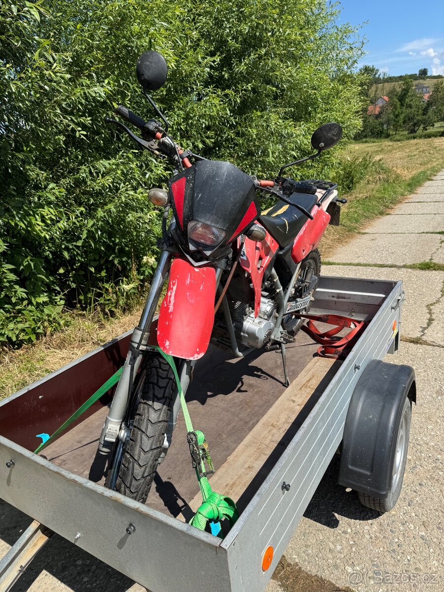 Yuki ST 125 SM
