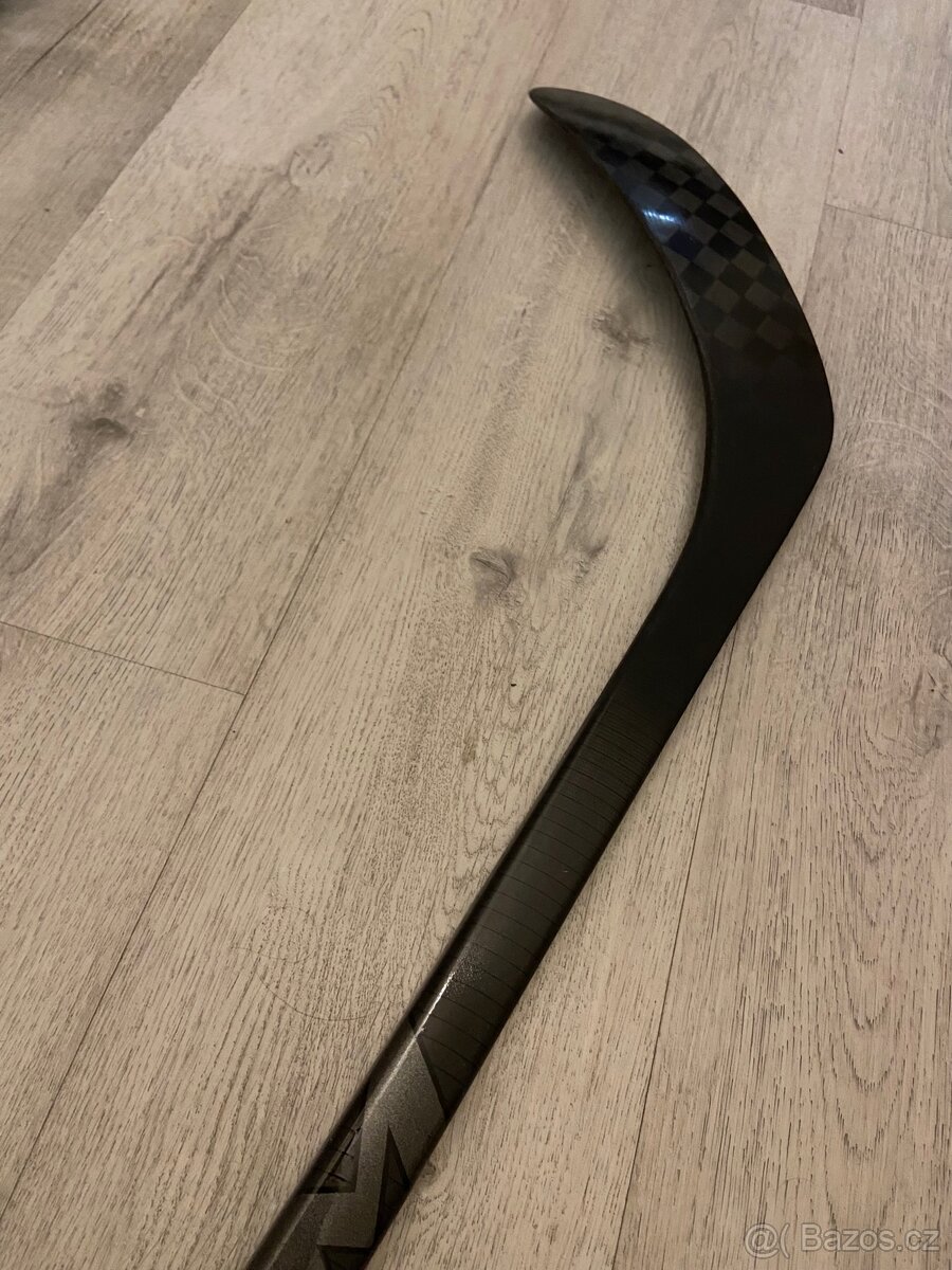 Hokejka CCM Trigger 6 95flex P28 pravá ZÁRUKA - 3