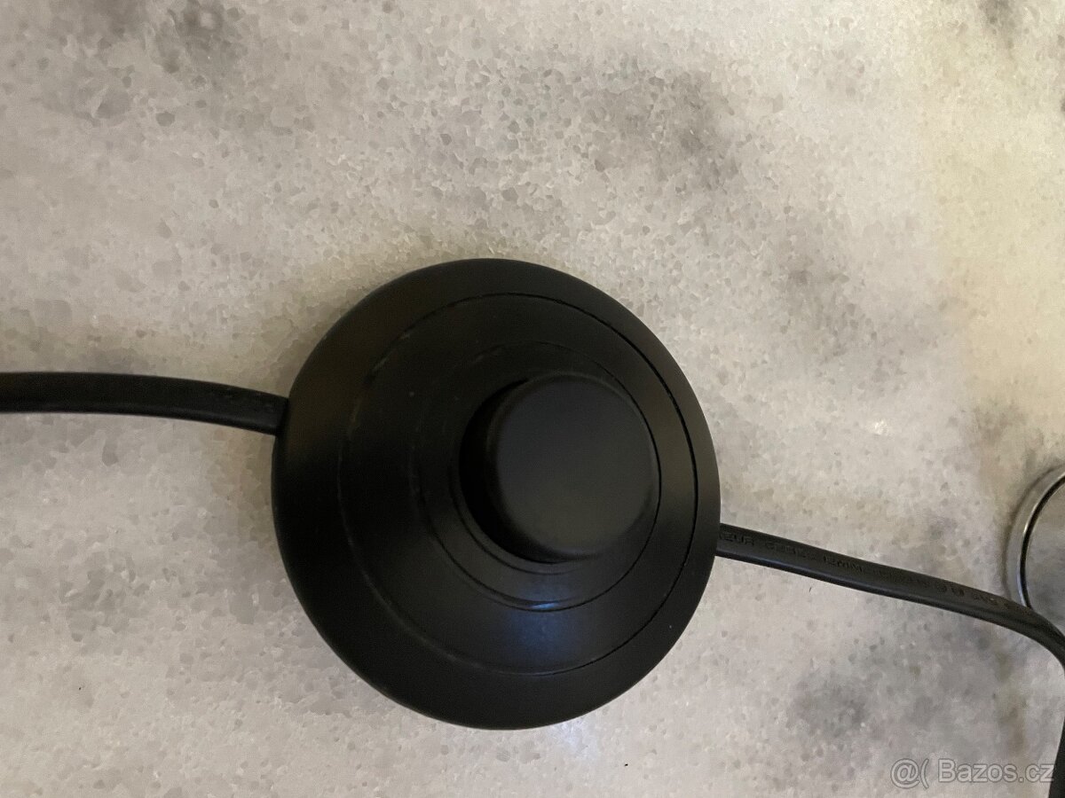 Velká stojací lampa + 4 ks židle - 3