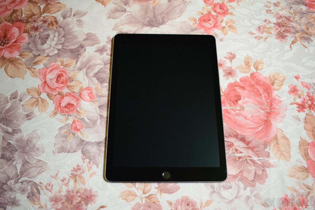 Apple iPad Air 2 (Wi-Fi Only) - A1566 128 GB (2) - 3