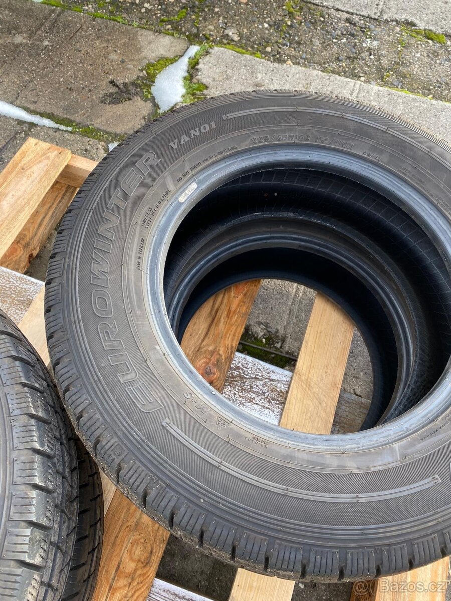 Pneumatiky 225/65 - 3