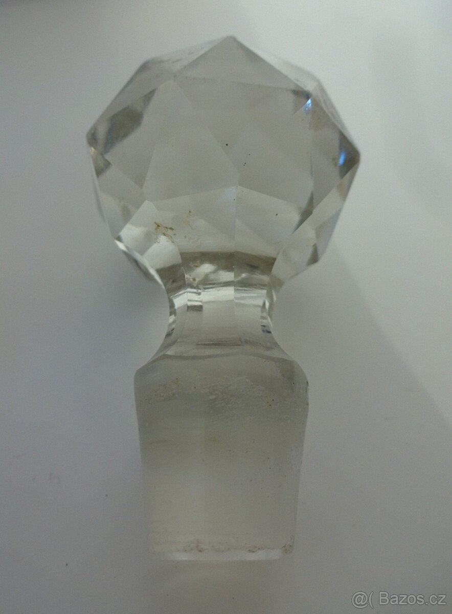 Karafa z broušeného skla - 3