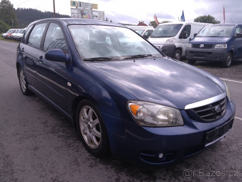 $$$ KIA CERATO SPACEBACK 2,0CRDI,06/2004 - 3
