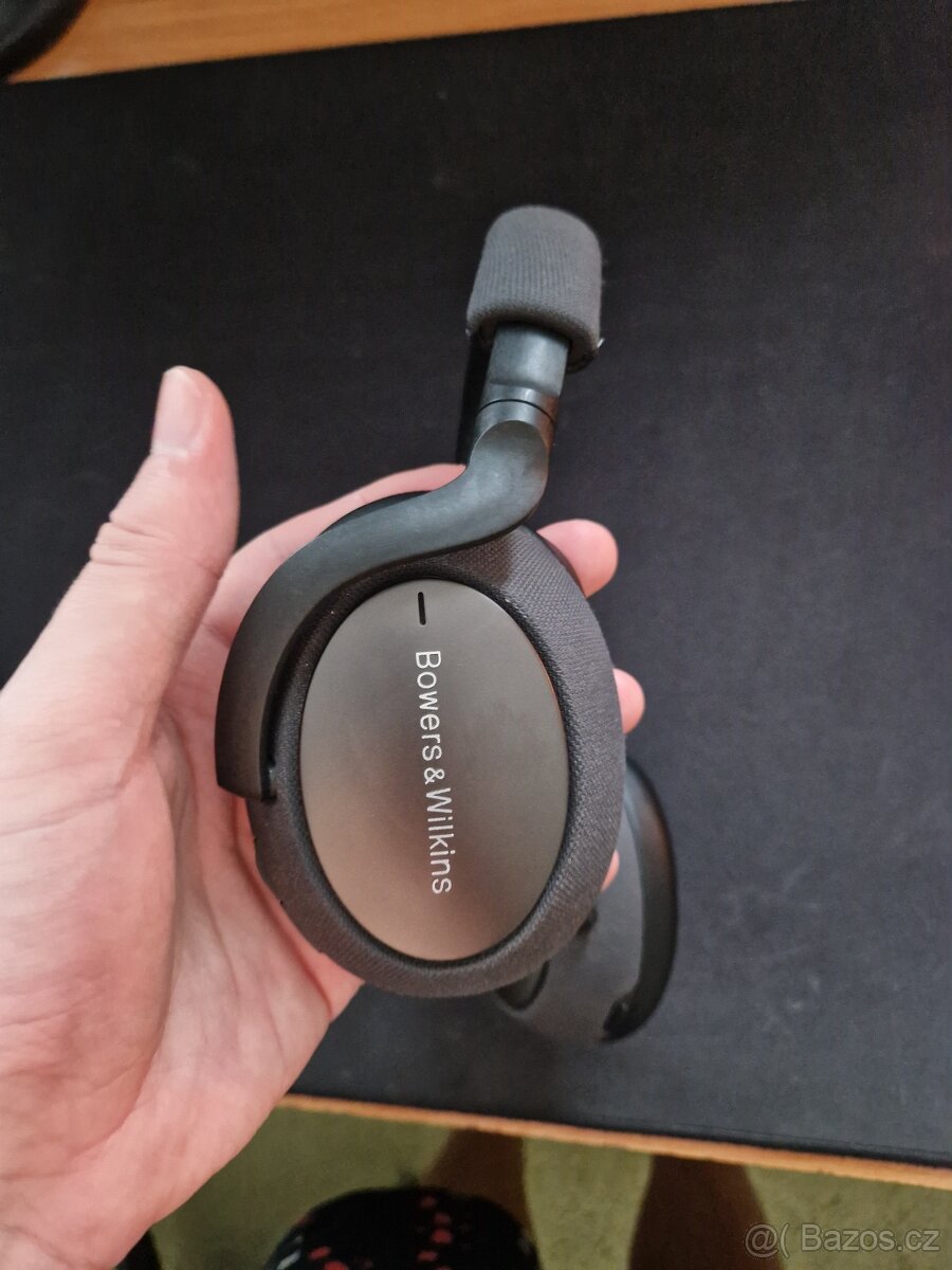 Sluchátka Bowers & Wilkins PX7 - 3