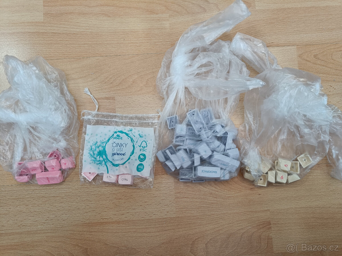 vymenim ruzne keycaps a switches nebo prodam, i samotny 1 ks - 3