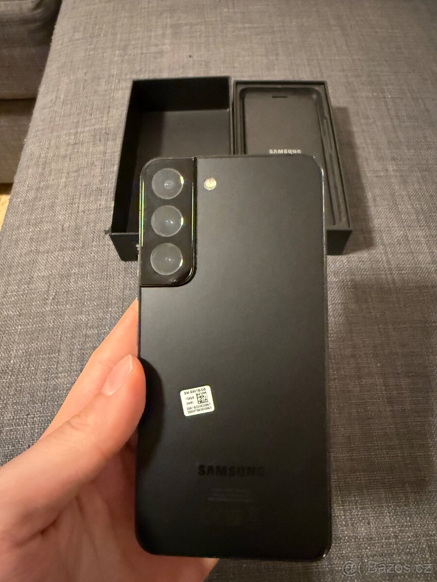 Samsung Galaxy S22 - 3