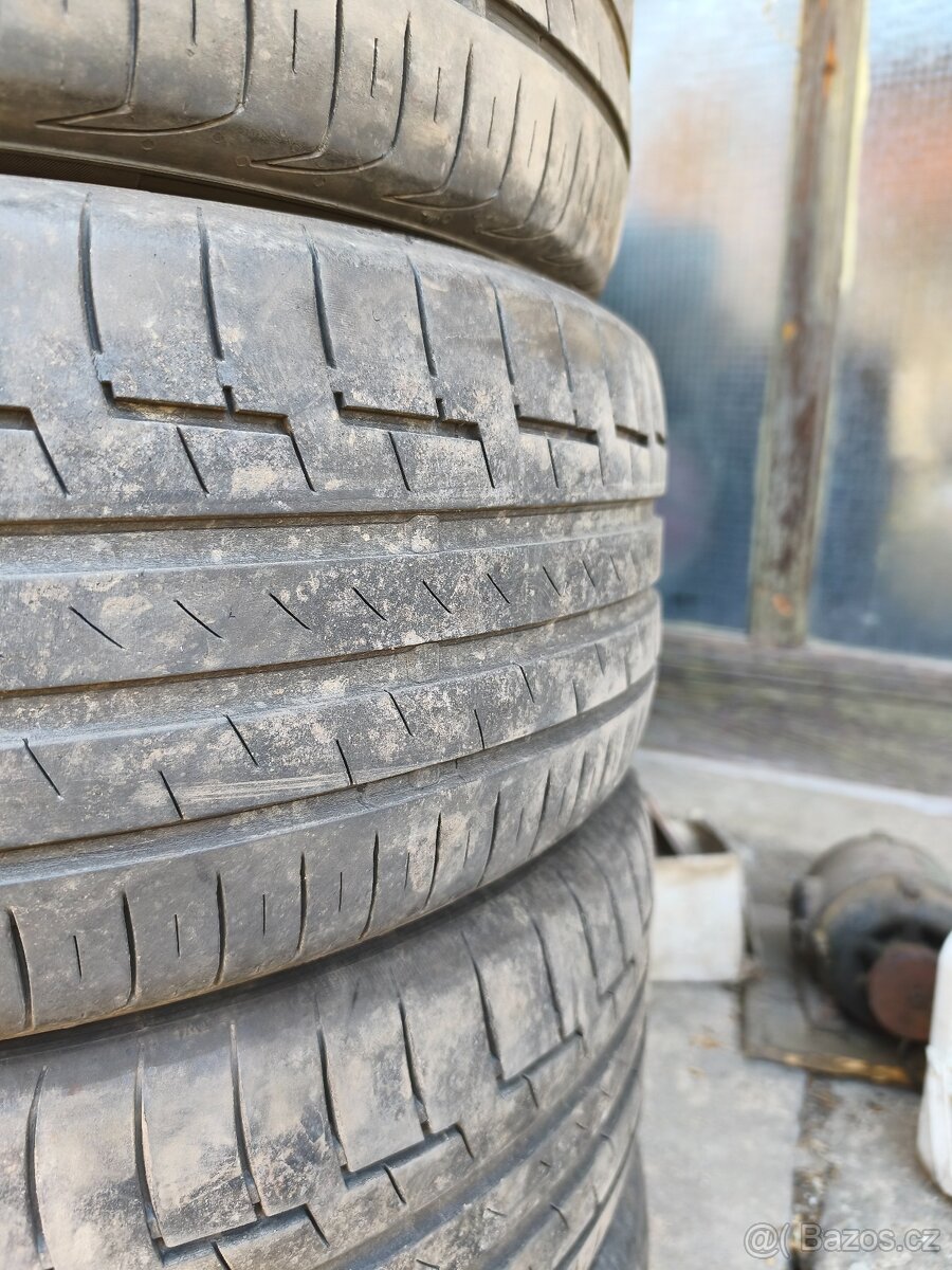 Pneu 205/55r16 - 3