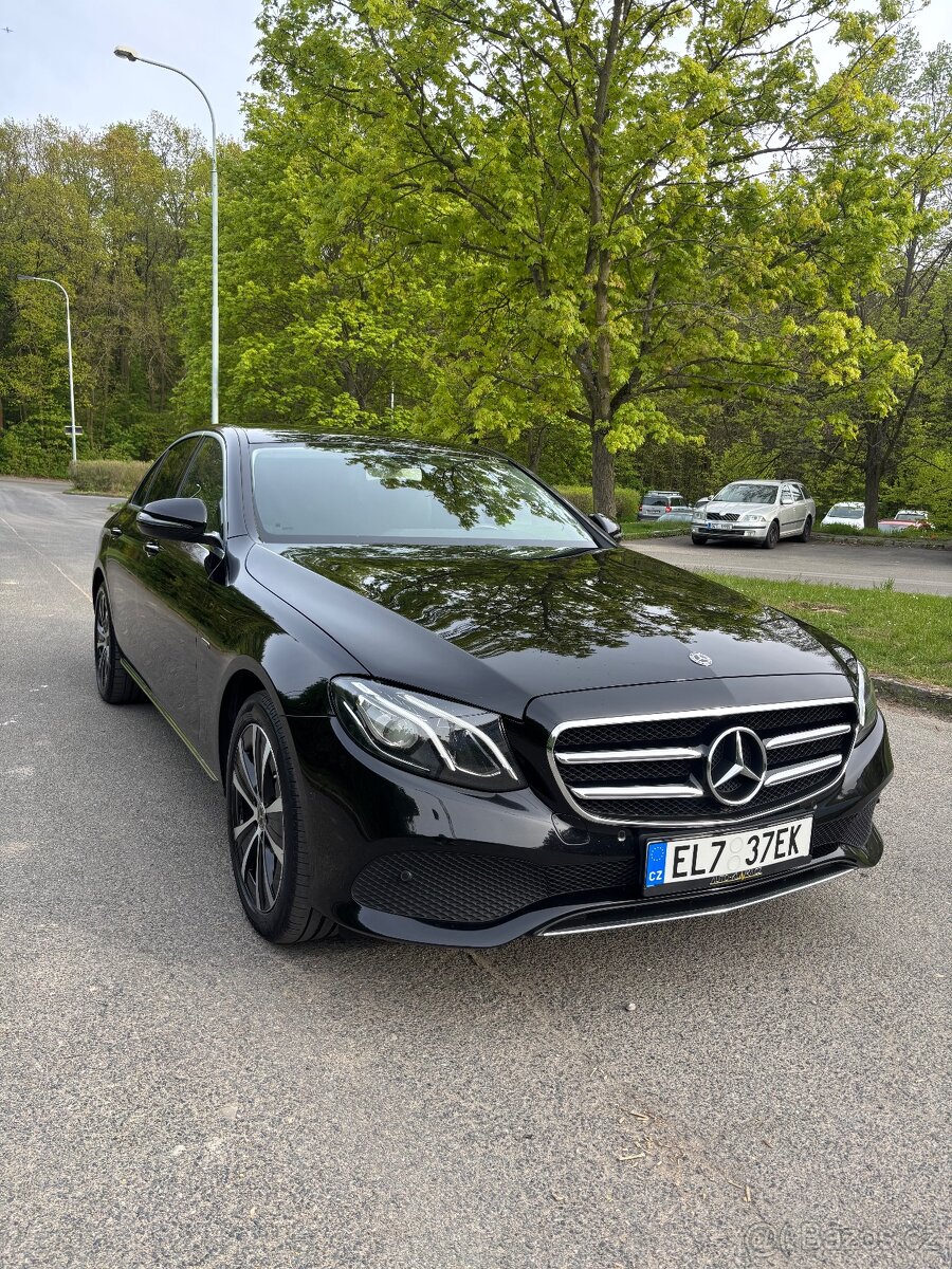 Mercedes-Benz E300e - 3