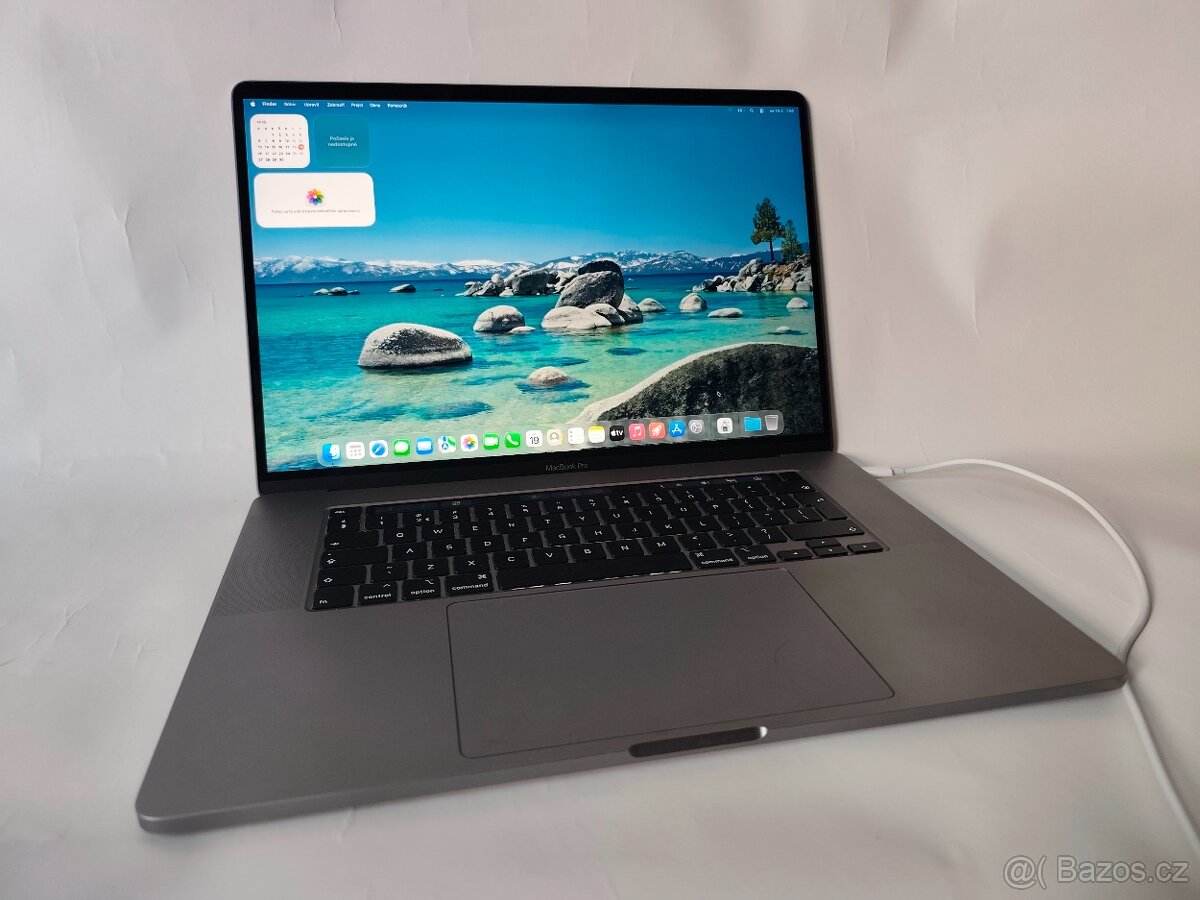 ZARUKA MacBook Pro 16” na rok - 3