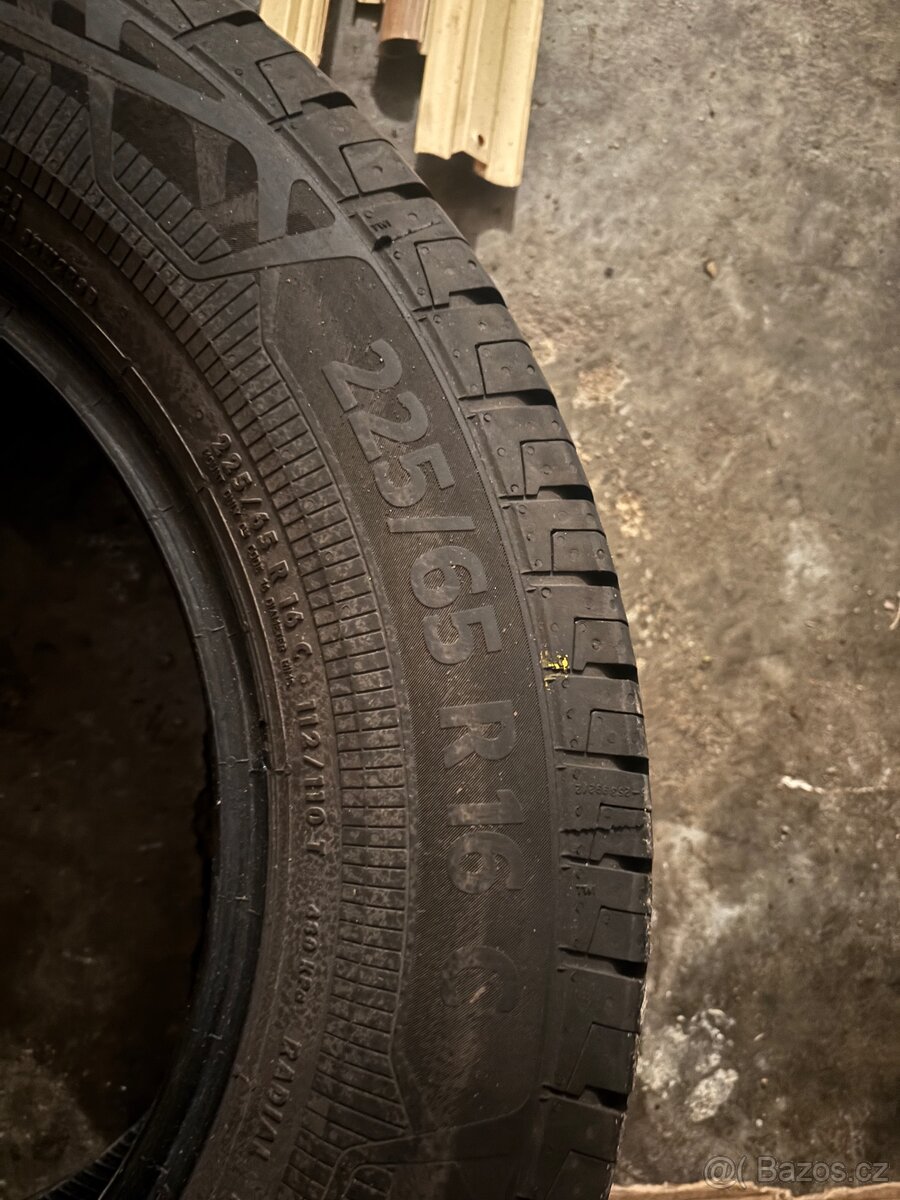 Pneu Continental 225/65 R16 C - 3