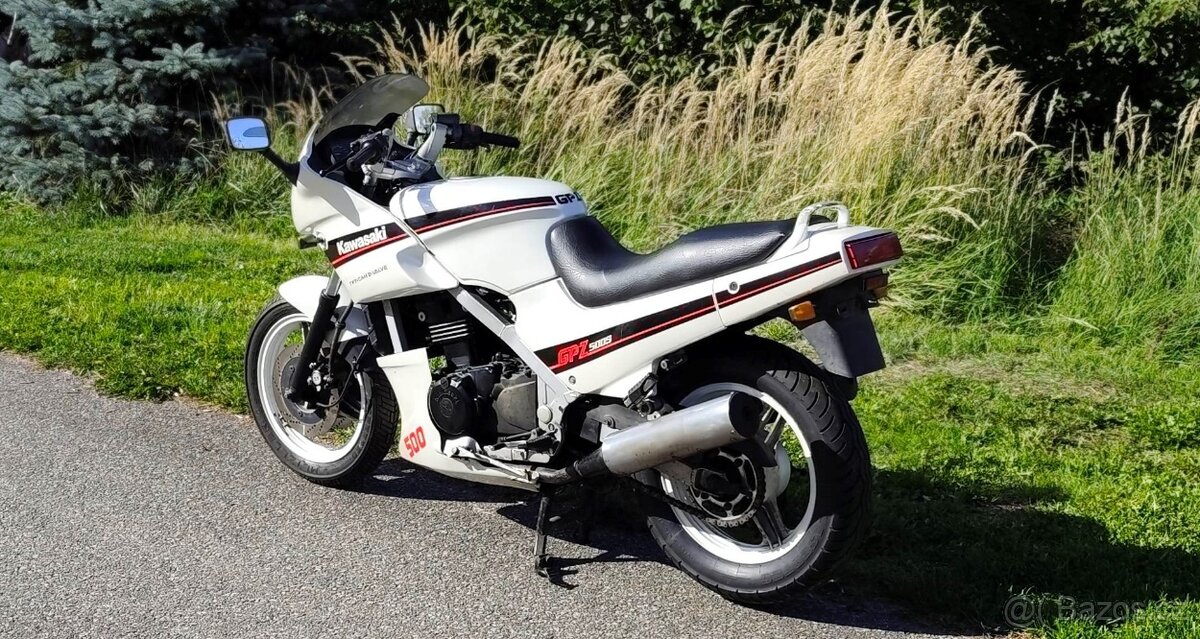 Kawasaki GPZ 500 S - 3