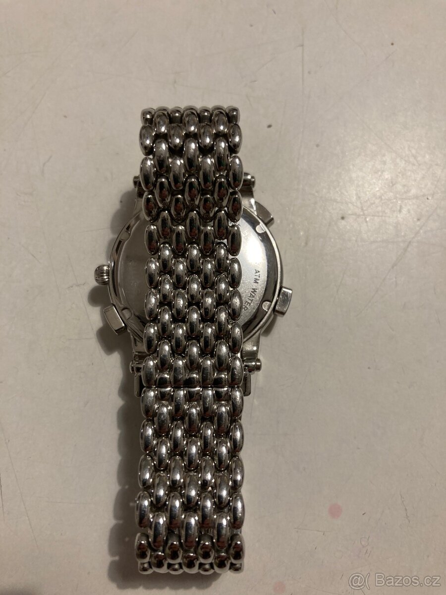 ŠVÝCARSKÉ HODINKY - 3