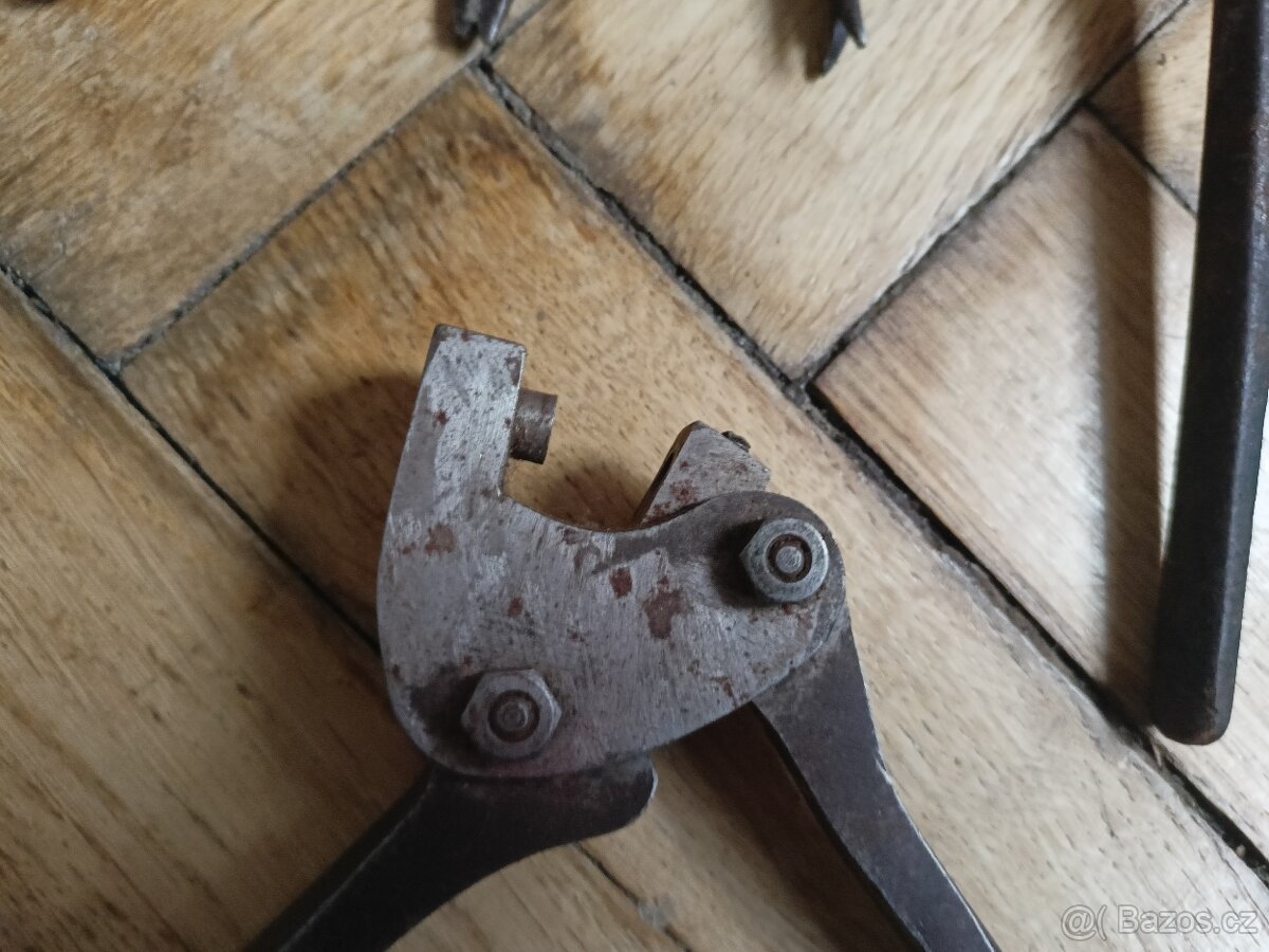Staré kleště kovářské - 3