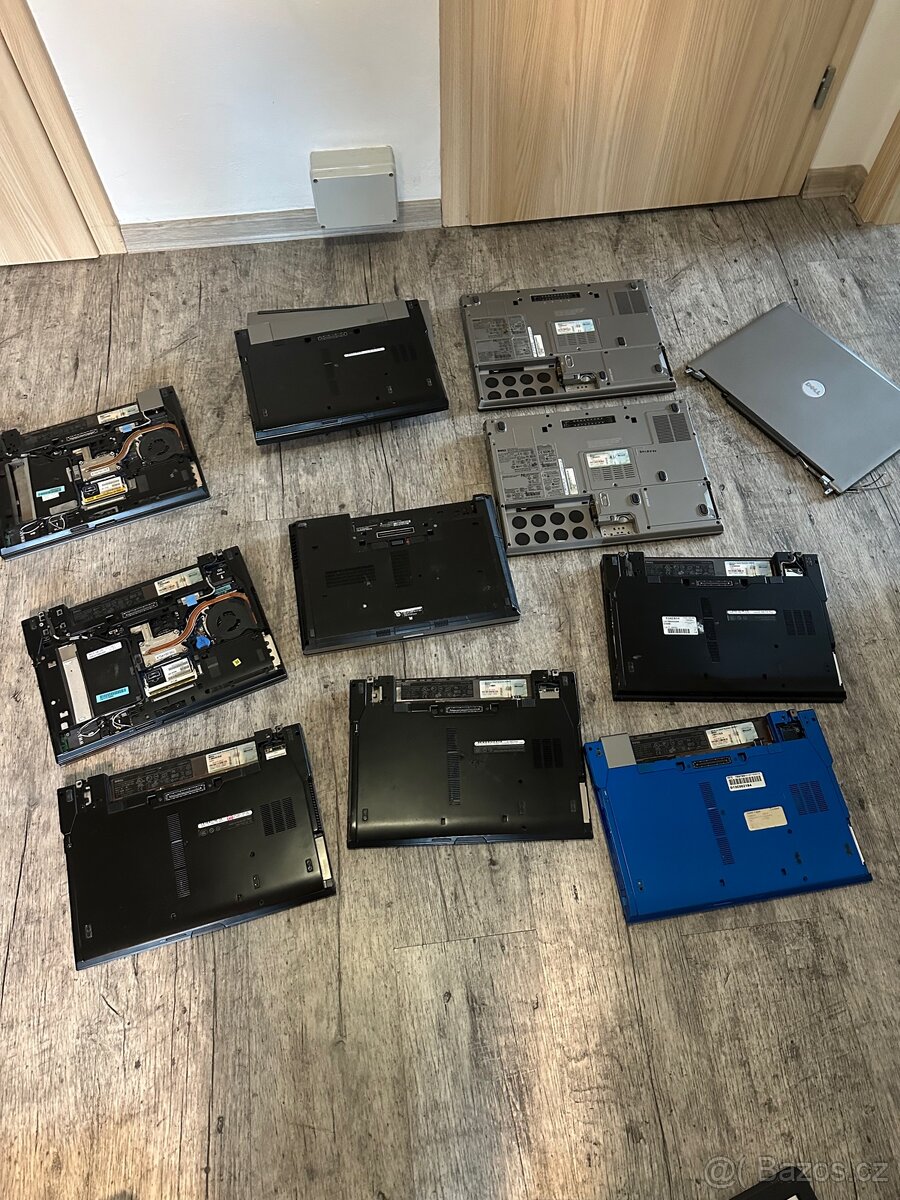 Sada náhradních dílů noteboku - 3