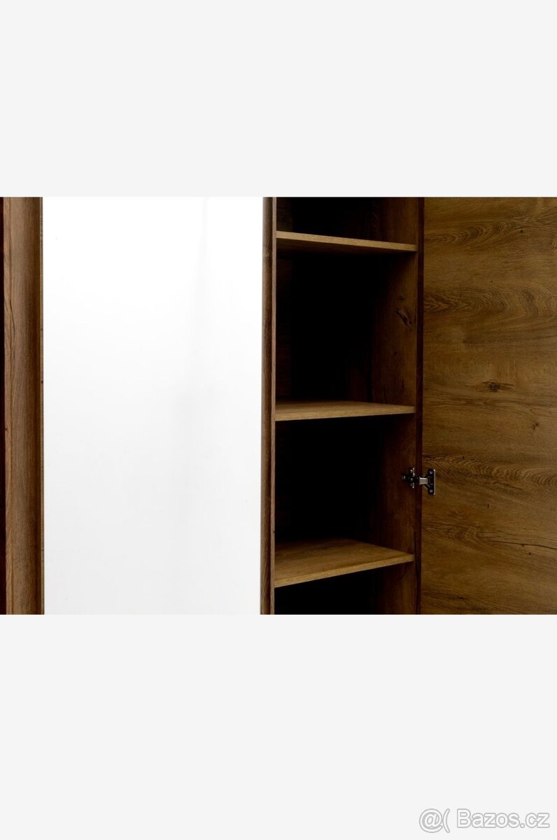 Šatní skříň - - 3
