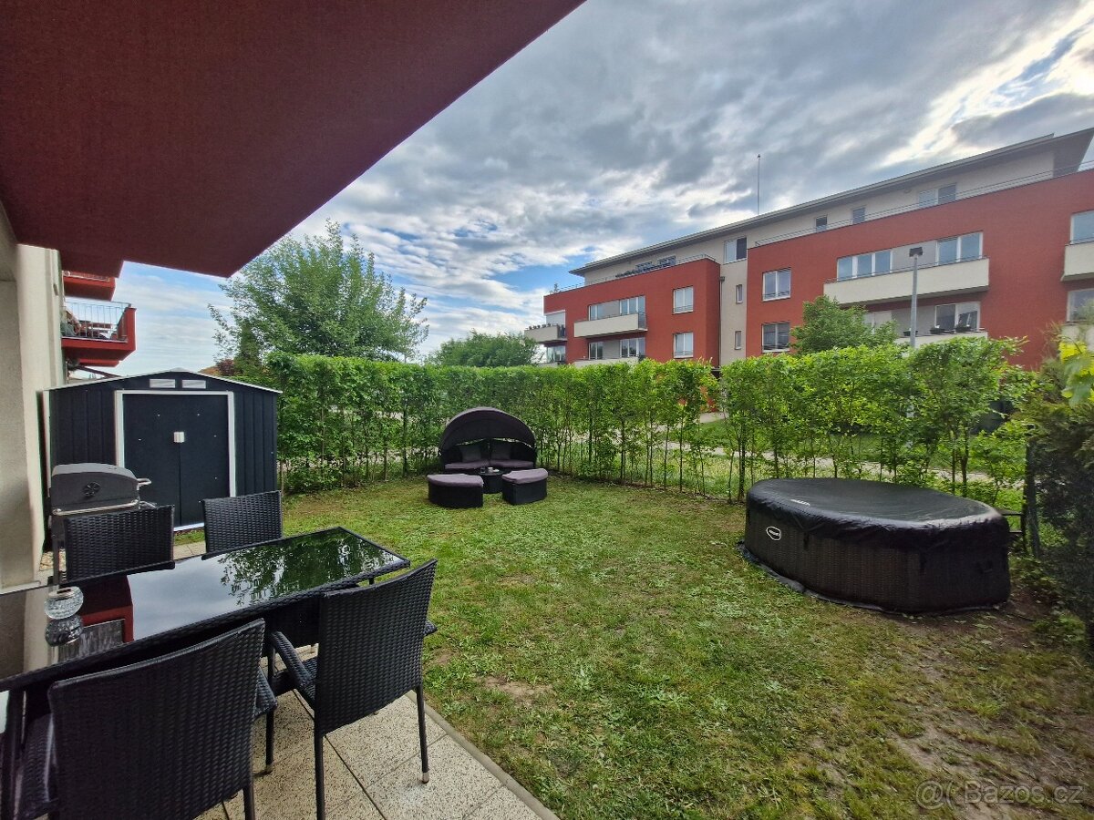 Byt 2+kk s předzahrádkou Praha 10 Pitkovice - 3