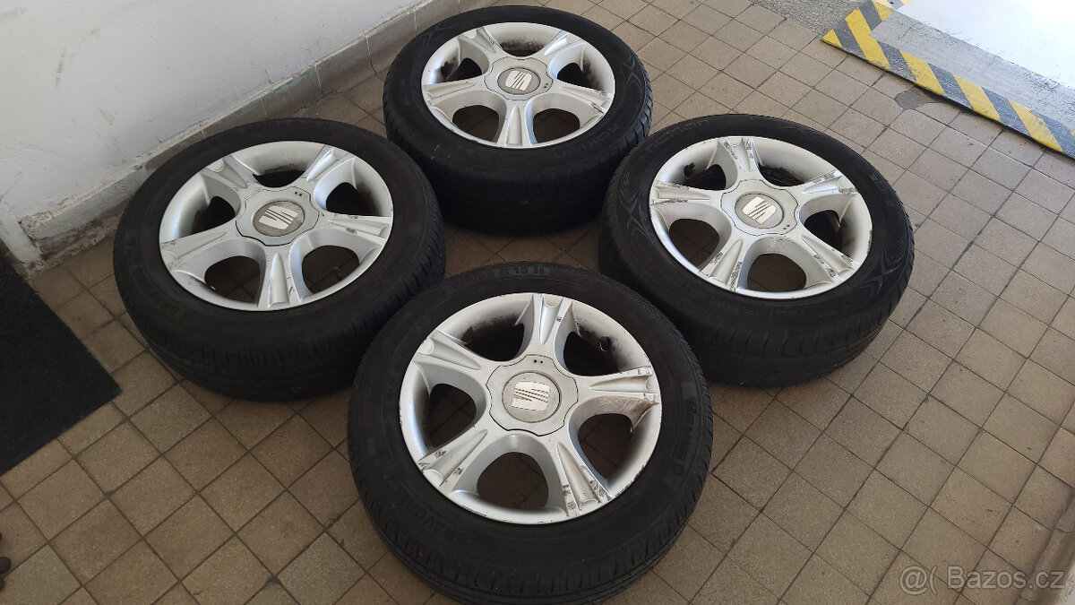 80% orig. letní ALU kola 15" 5x100 Roomster, Fabia 2 - 3