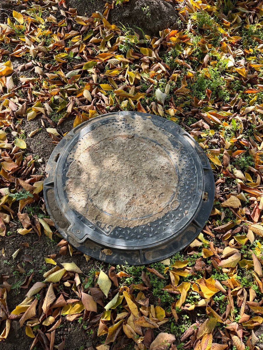 Poklop na jímku plastový 60 cm - 3