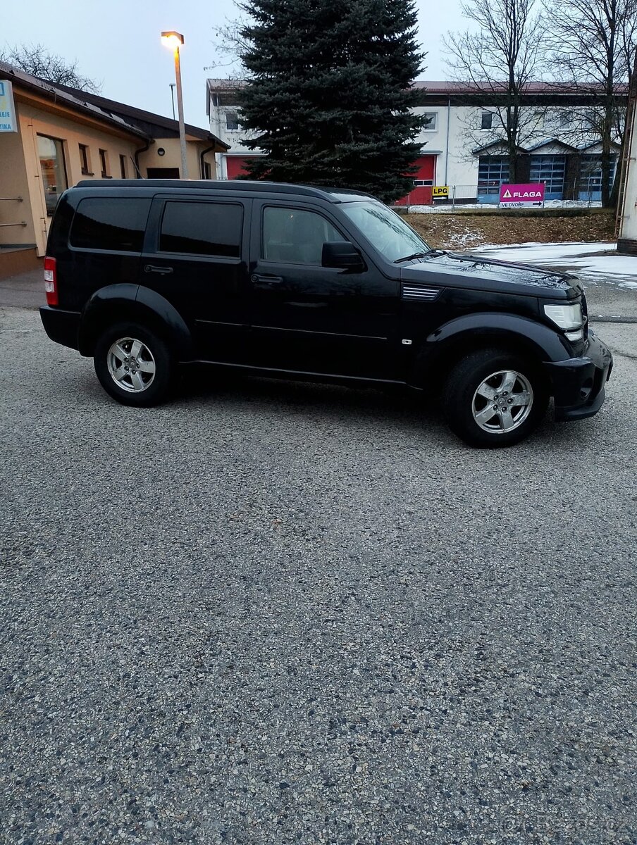 Prodam Dodge nitro 2.8 CRD AWD - 3