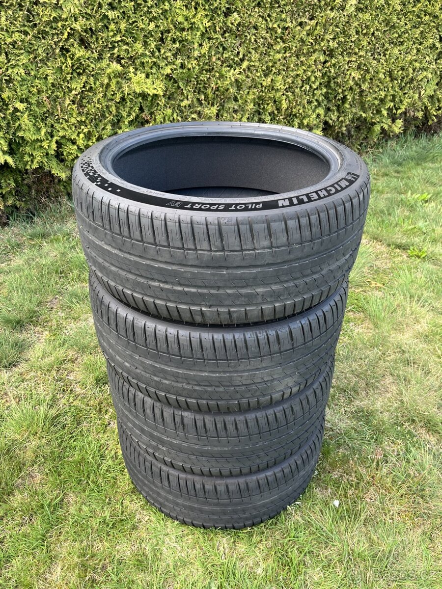 Michelin Pilot Sport EV 255/40 R20 - 3