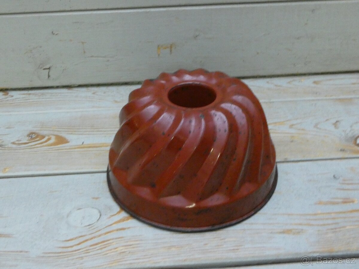 Smaltovaná bábovka hněda - 3