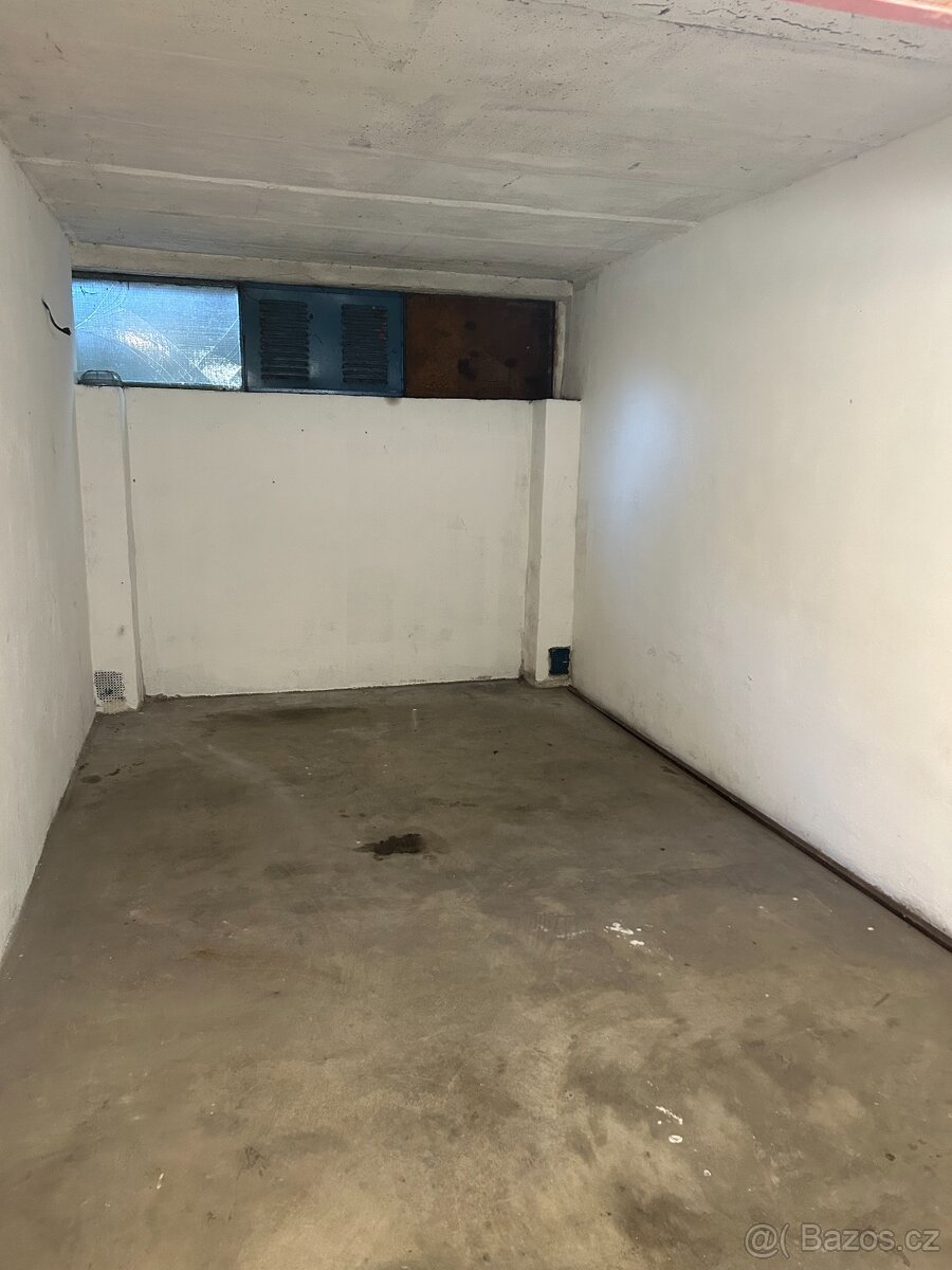 Prodej garáže ve Zlíně - Podhoří - 3