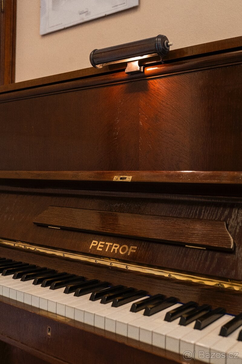 Pianino Petrof N - 3