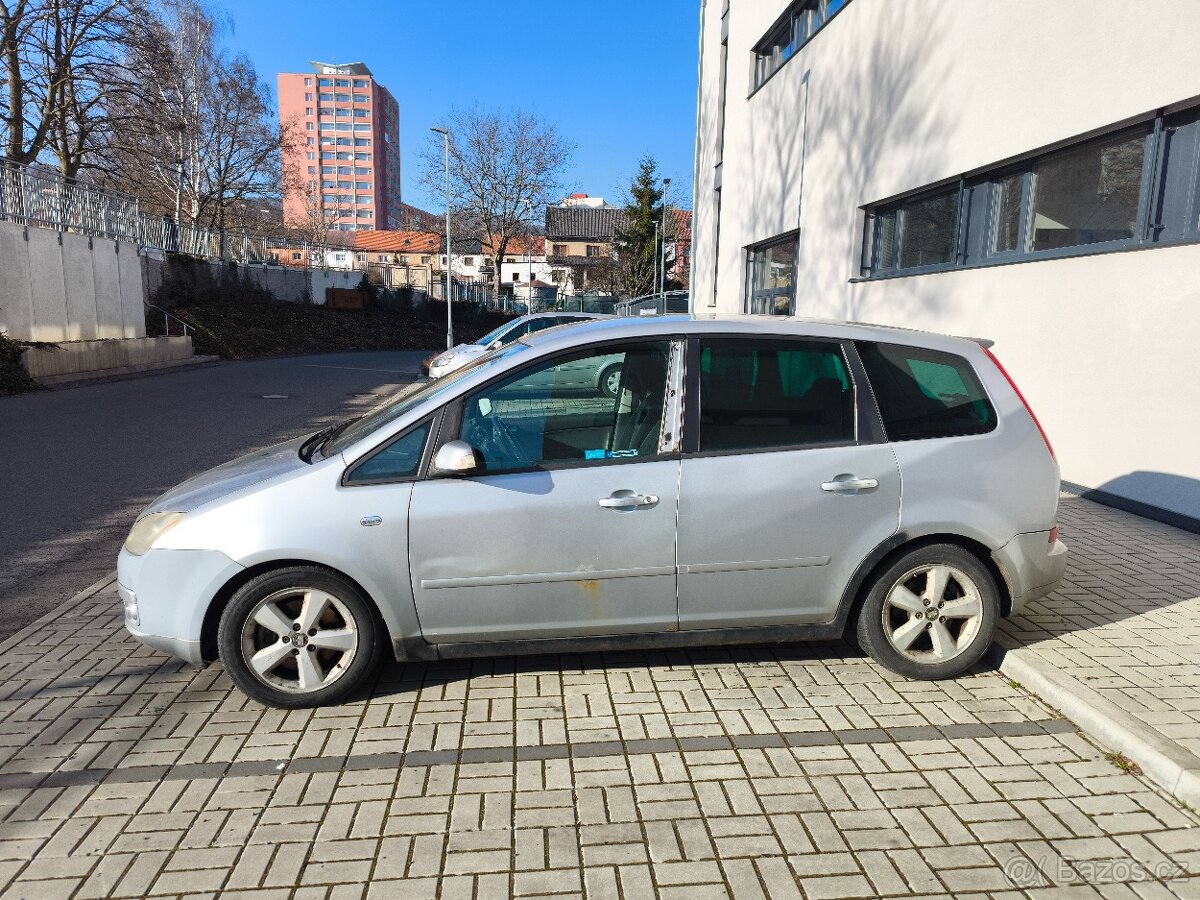 Ford Focus C-MAX ( Na náhradní díly nebo opravu ) - 3