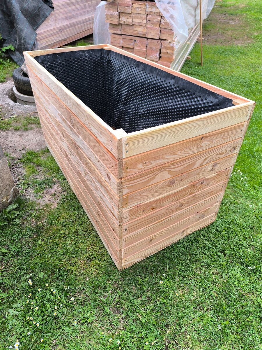 Vyvýšené zahony z modřínu - 3