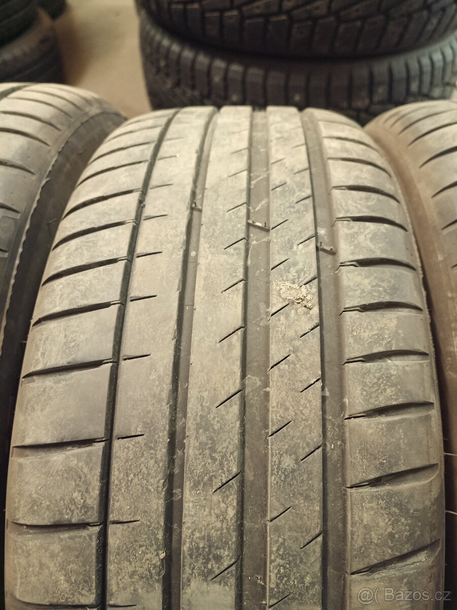 245/45/18 Michelin 100Y - 3