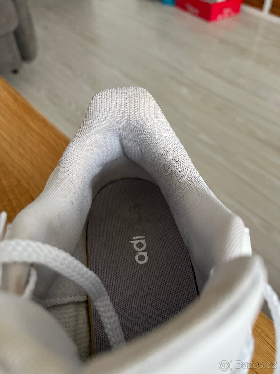 Adidas vel.9 - 3