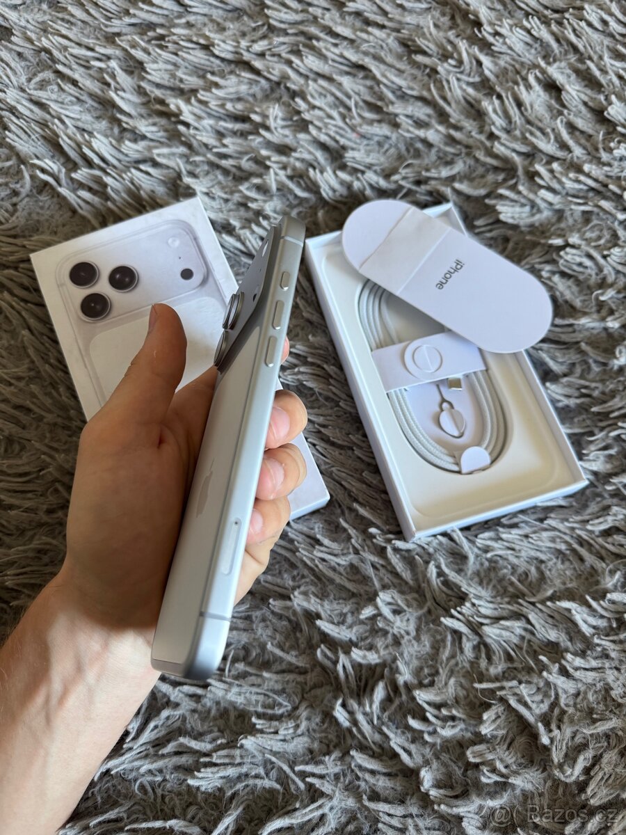 IPhone 17 pro max - 3