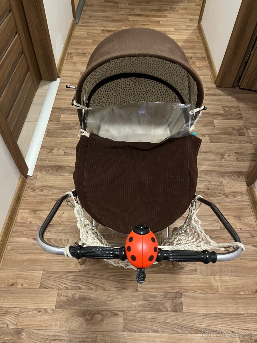 Retro dětský kočárek - 3