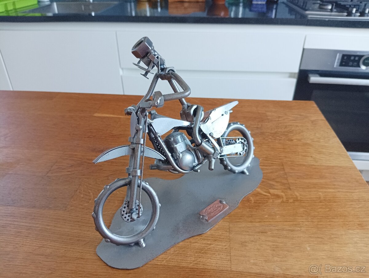 KOVOVÝ MODEL MOTOKROSOVÉHO JEZDCE NA MOTORCE HINZ & KUNST - 3