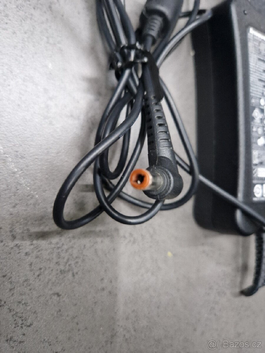 Nabíječka na notebook Lenovo 20V, 3,25A - 3