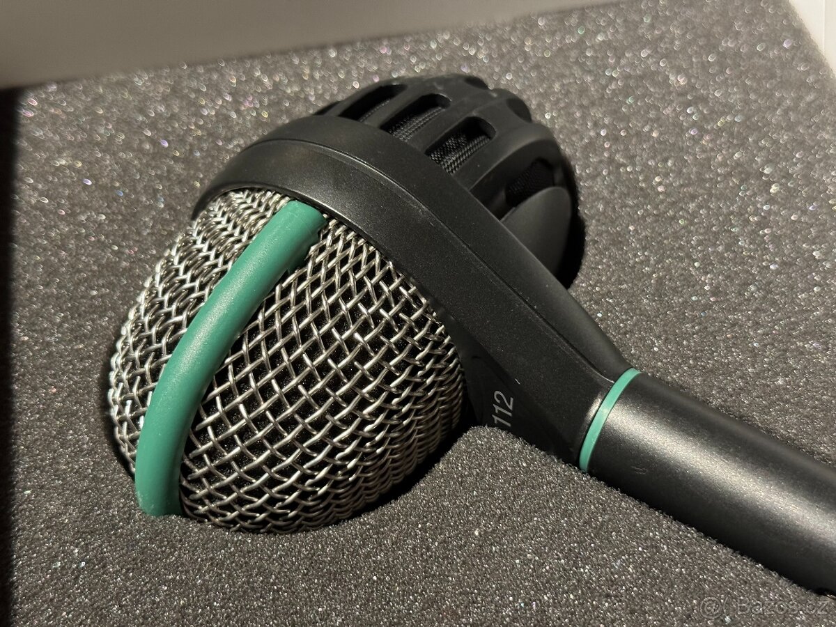 AKG D112 - 3
