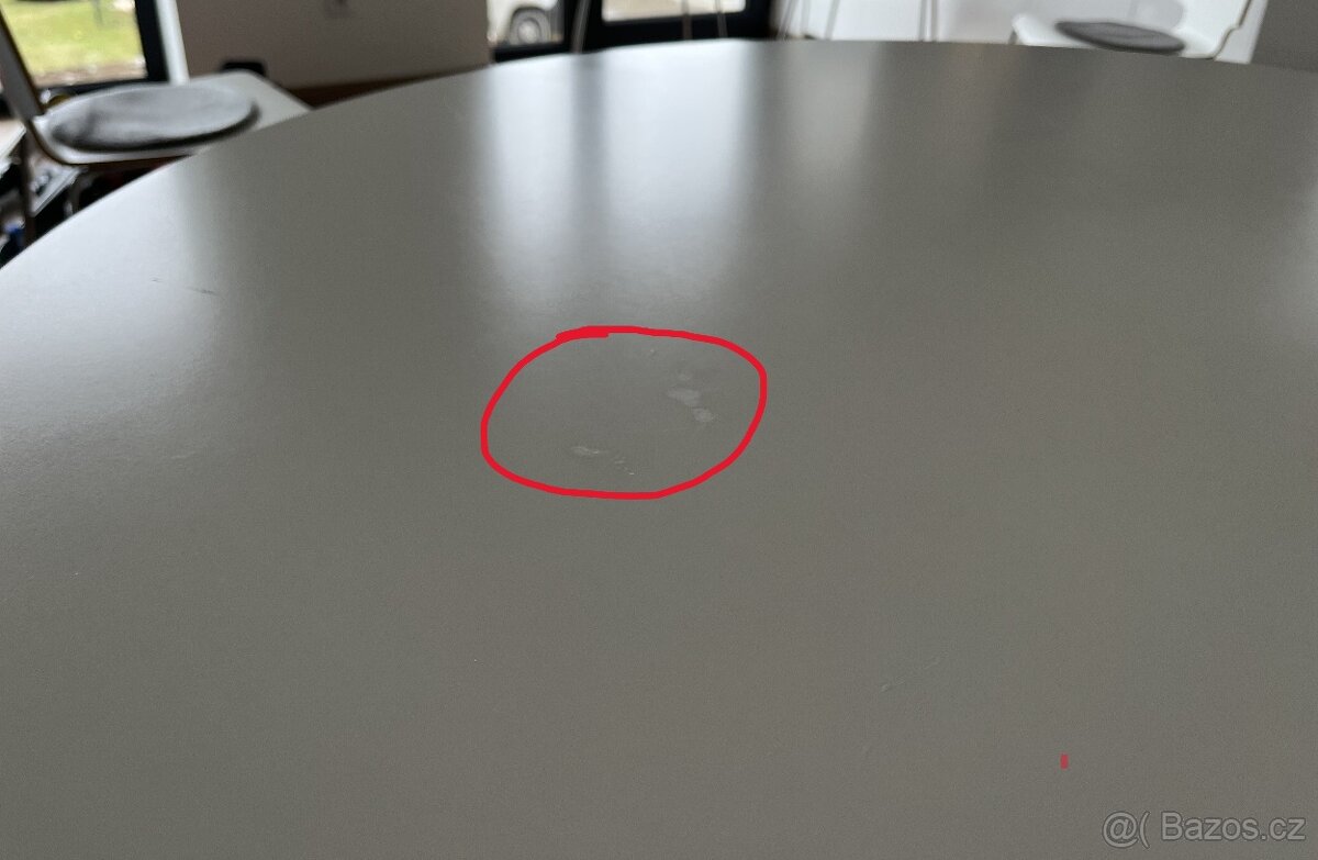 Jídelní stůl kulatý bílý - 3