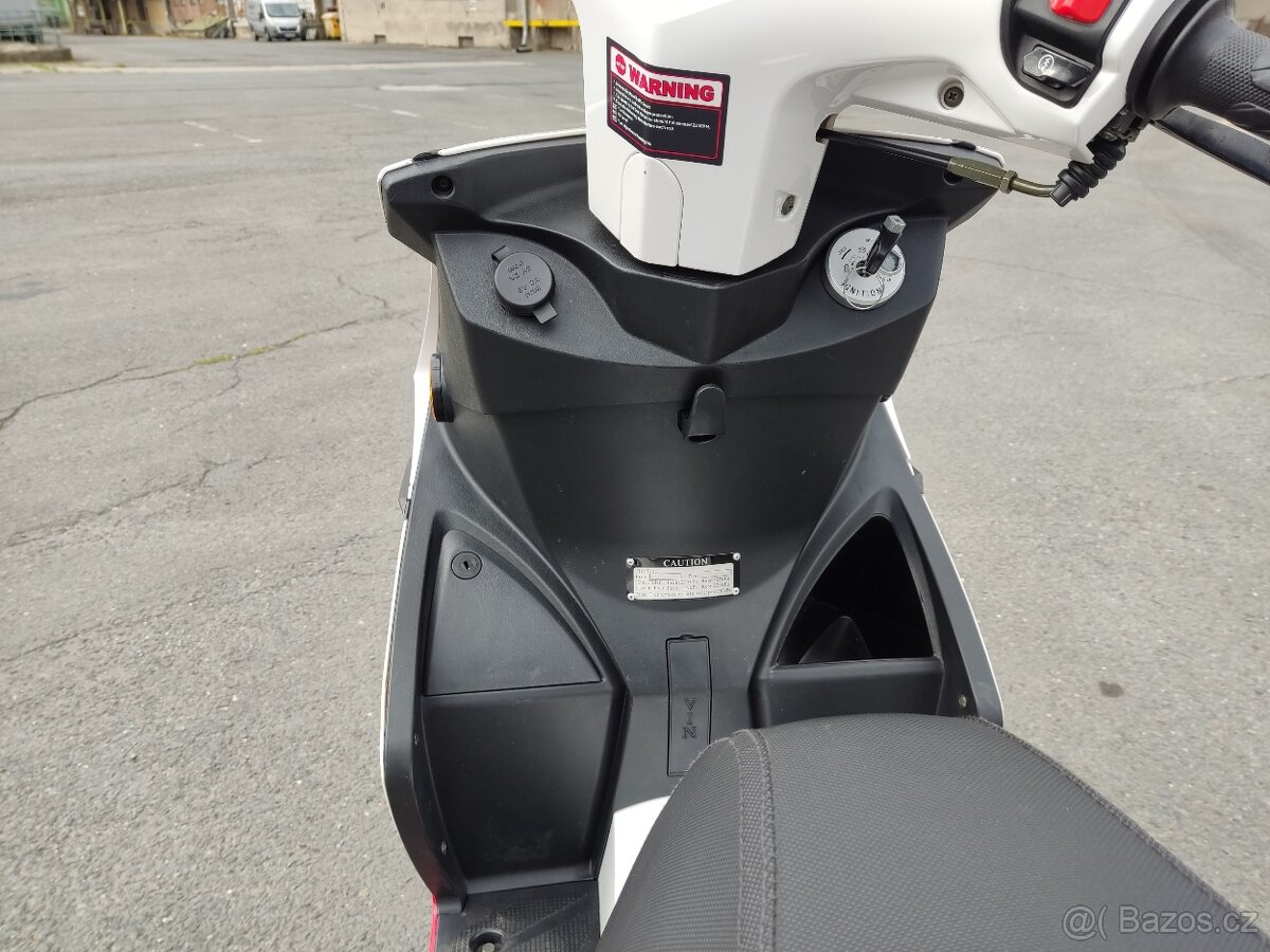 YUKI FALCON 125i - 3