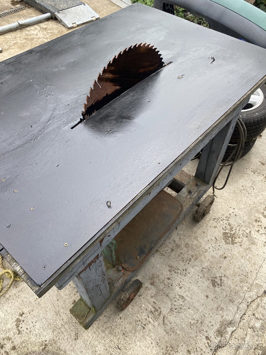 Cirkulárka pila na dřevo - 3