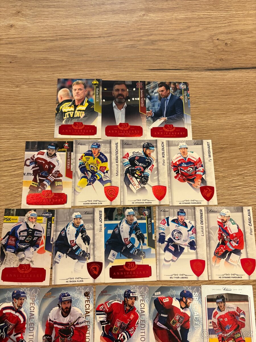 Hokejové kartičky - 3