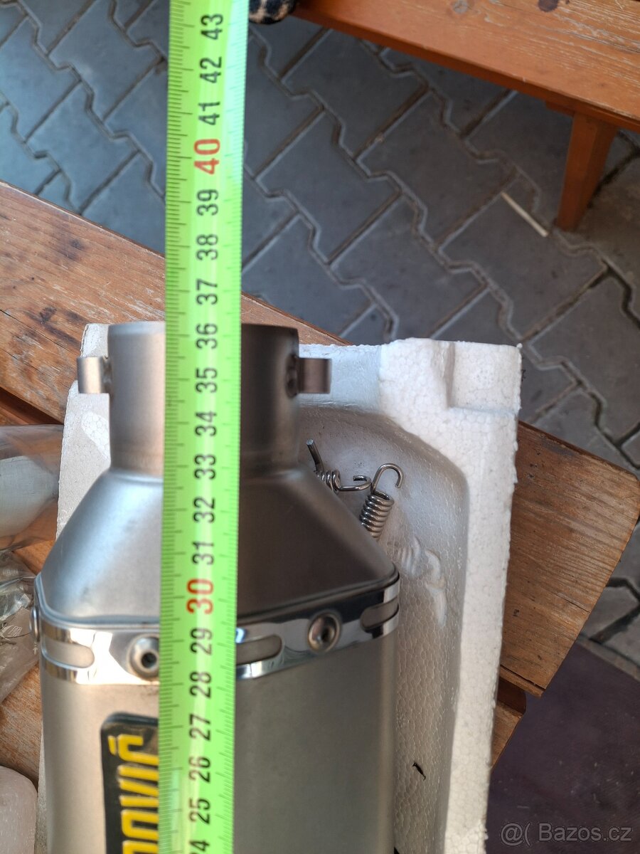 Výfuk Akrapovič - 3