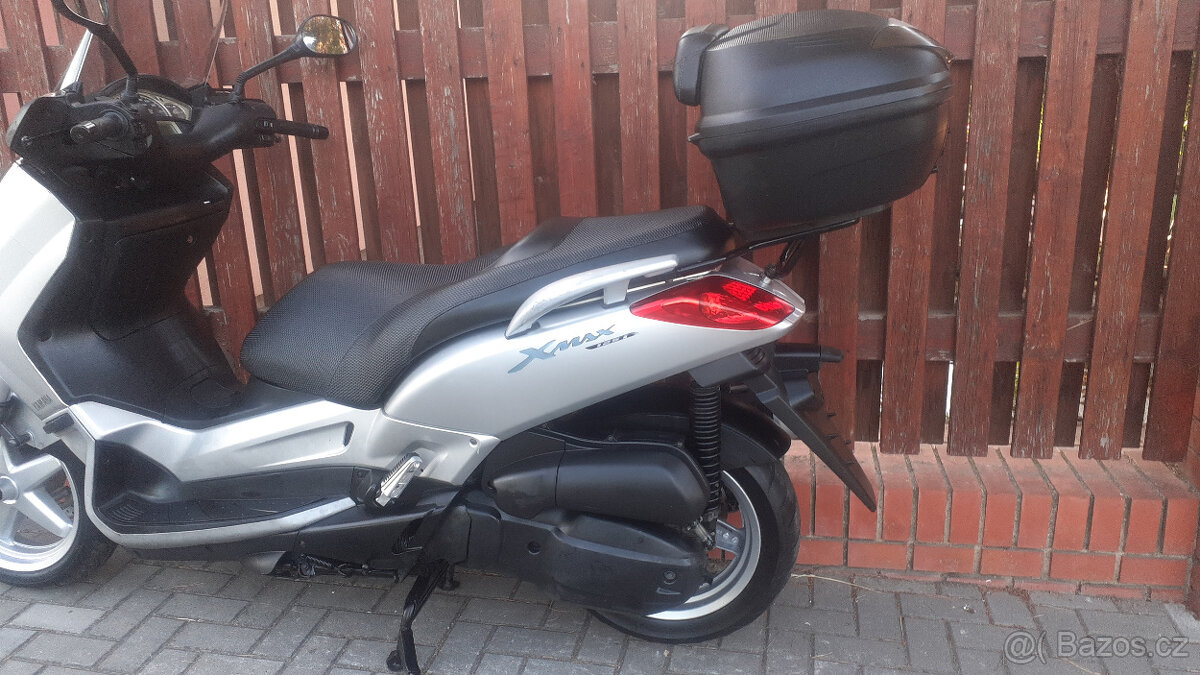 Yamaha X-Max 125 - 3